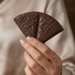Abanicos Bañados Con Chocolate con Leche, Caja 3,0Kg. - Image 3