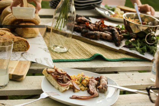 Comer en exceso en verano, ¡Sigue estos consejos!