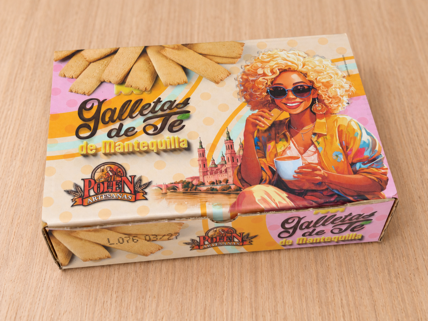 Caja de galletas de té de mantequilla de Galletas Polen con la Basílica del Pilar de Zaragoza